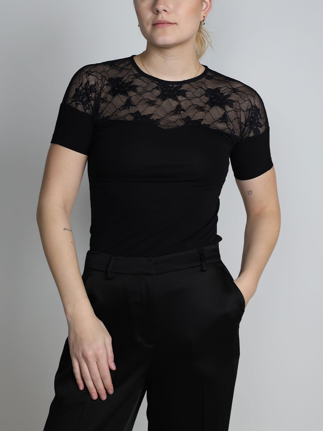 Fluid Jersey – Spitzen-top