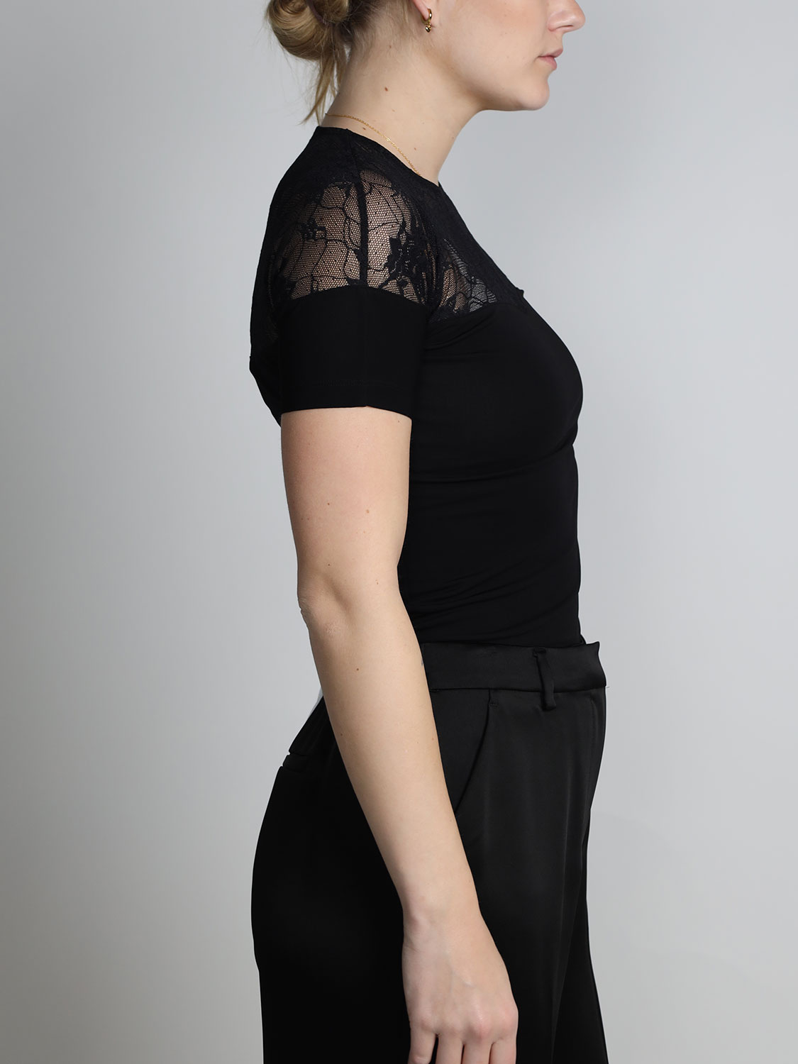 Fluid Jersey – Spitzen-top