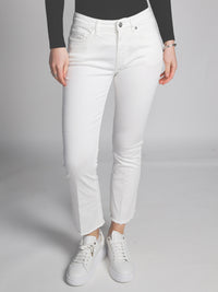 Verkürzte Jeans mit Schlag  