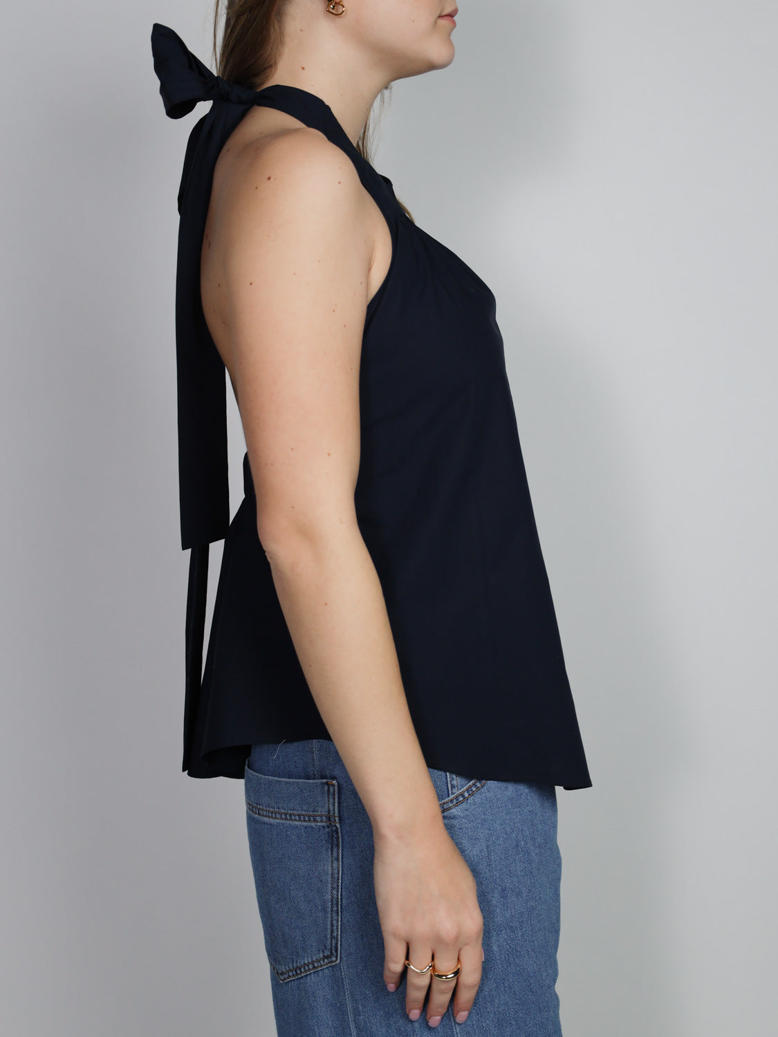 Bluse mit Schluppen- Detail