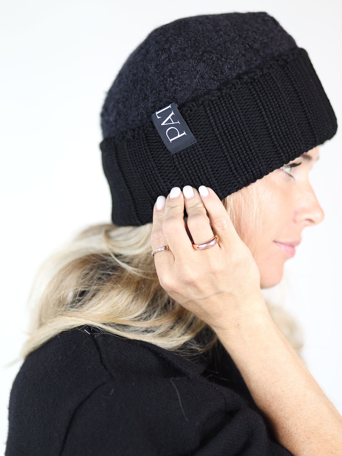 Wollmütze mit Batch