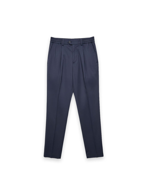 Slim-fit trousers with a straight leg