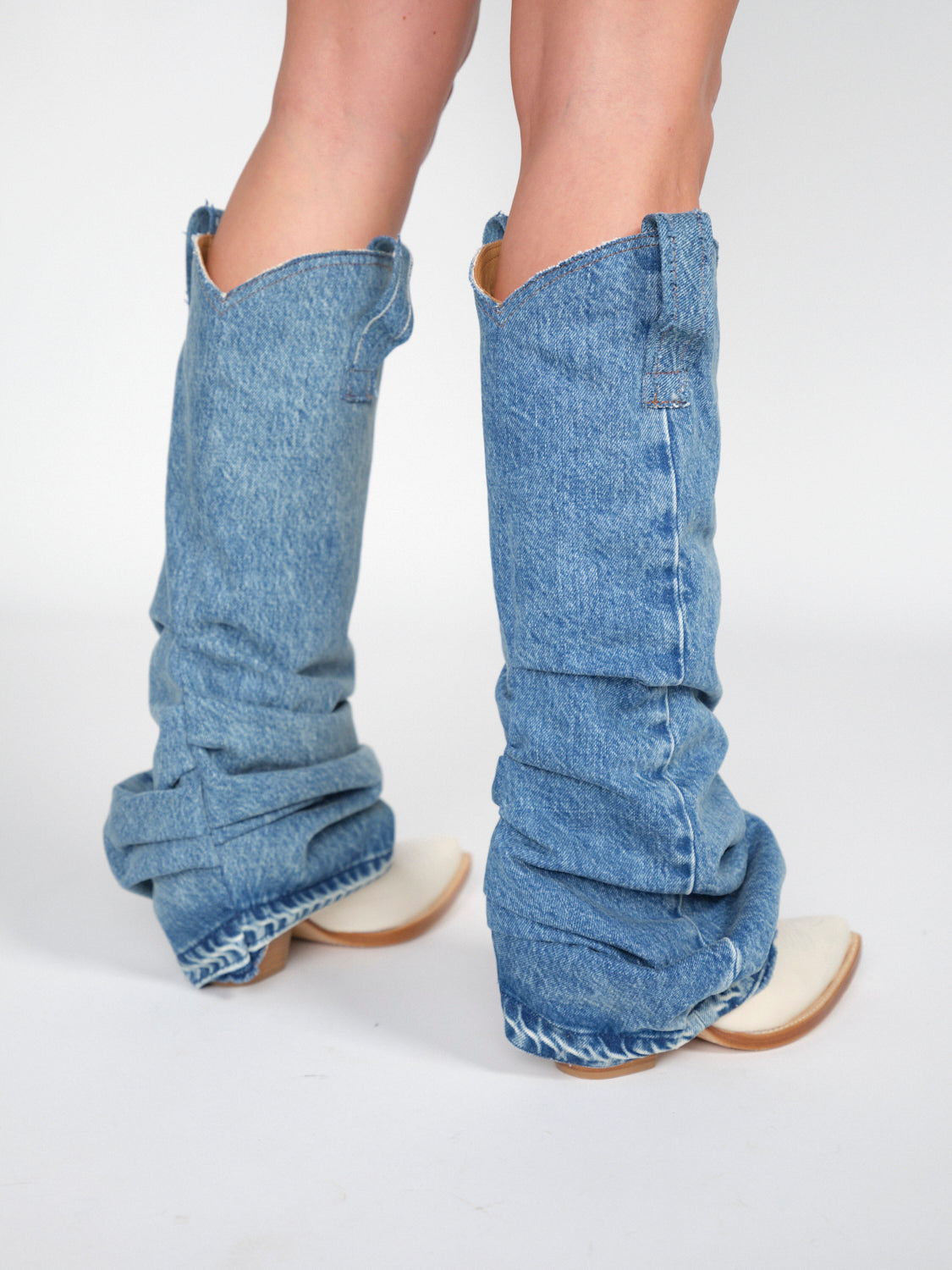 Cowboyboots mit Denim-Stulpen 
