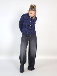 Strickjacke mit Leo-Muster