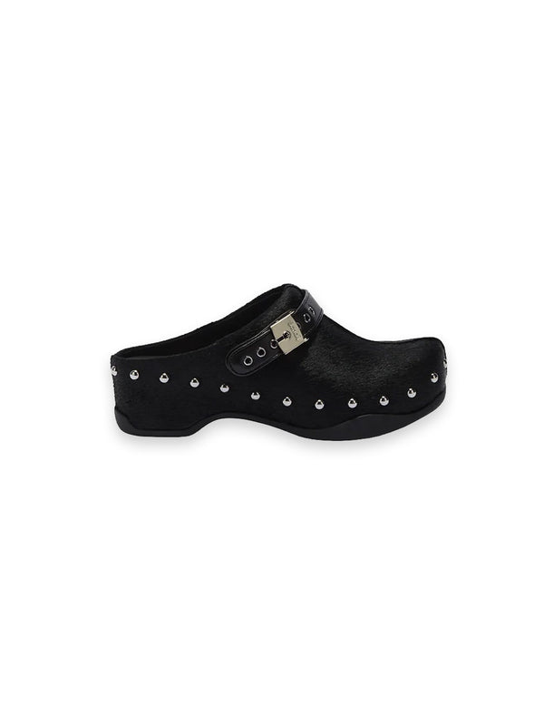 Pesucra Clogs – Fellleder mit silberfarbenen Nieten