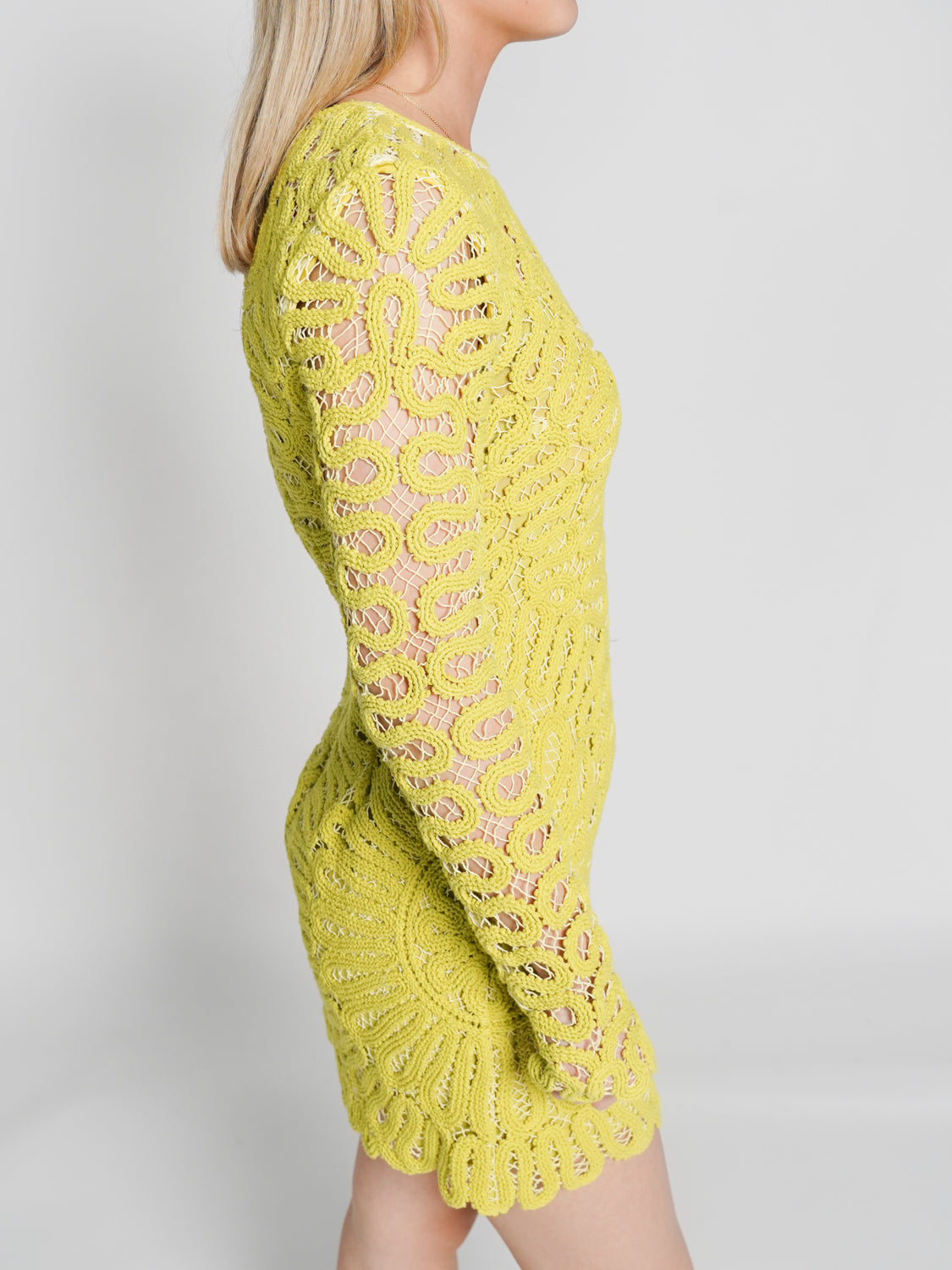 Mccall – Kleid mit mechanischer Häkelstickerei