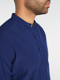 Hemd aus Baumwolle und Leinen