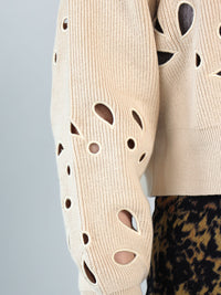 Vanessa – Pullover mit Cut-Out Muster