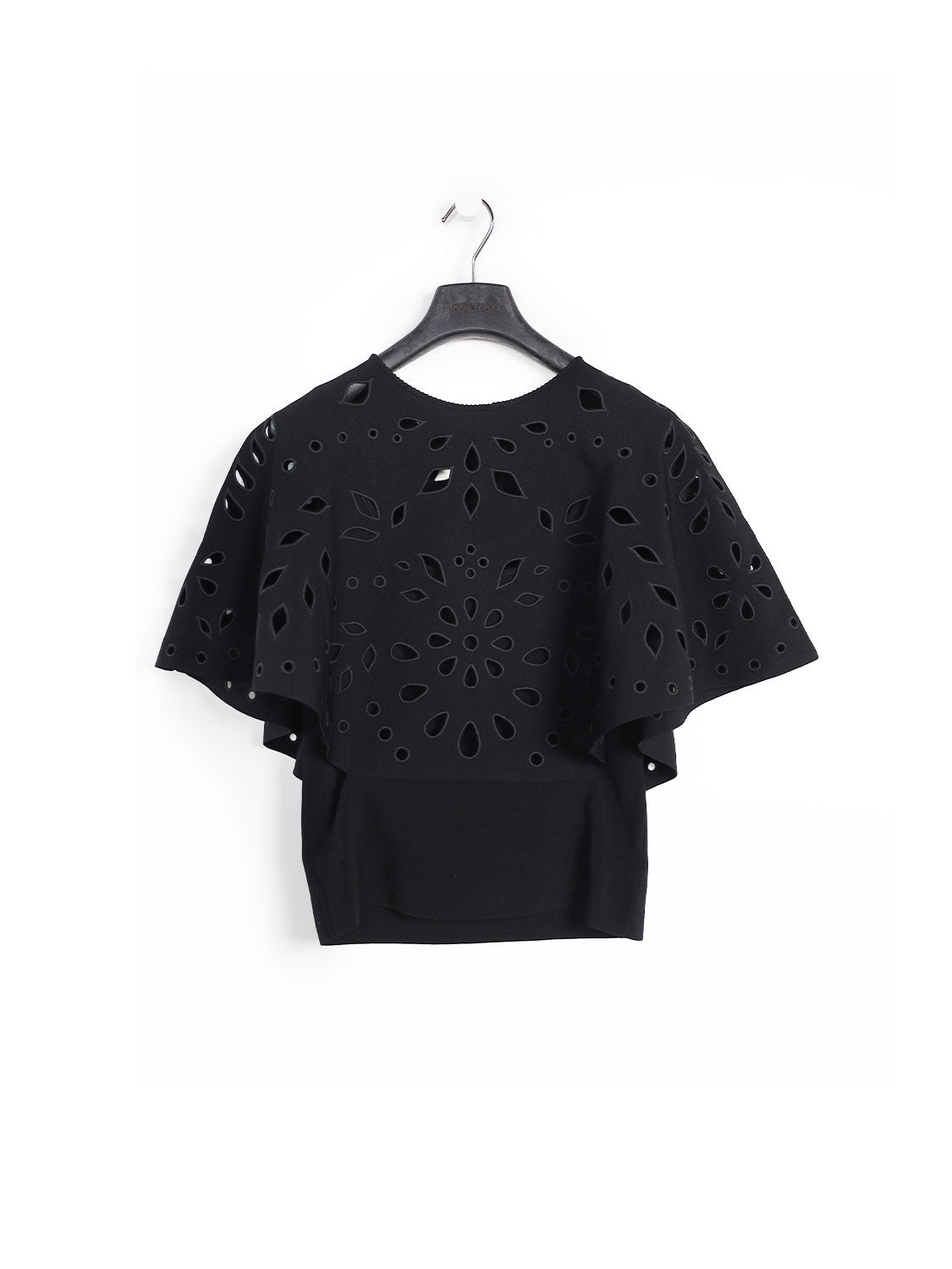 Josie – Top mit Cut-Out Muster