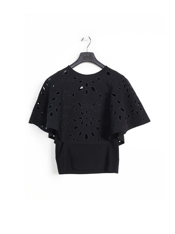 Josie – Top mit Cut-Out Muster