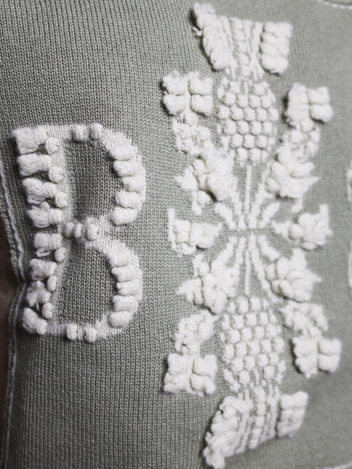 Barrie Thistle Logo – Shirt mit Cashmere Applikationen   bordeux XS