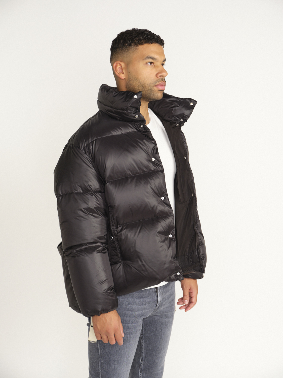 Khrisjoy Bomber – Puffer Jacke mit Knopf-Verschluss schwarz S/M