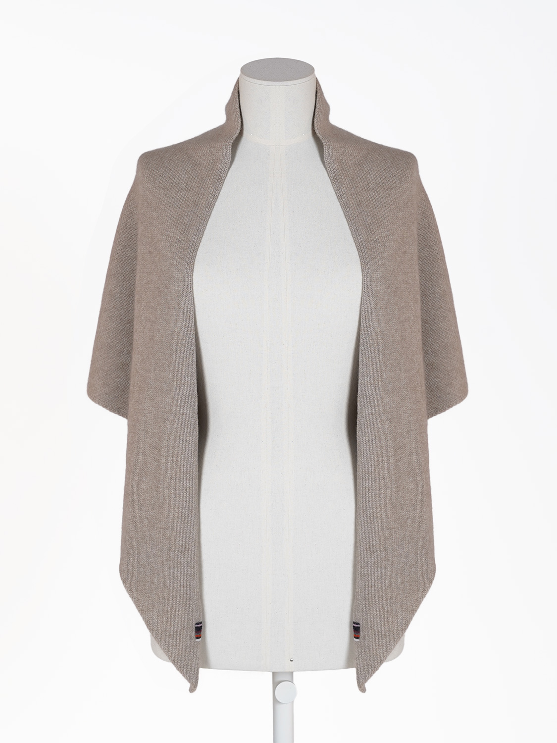 Extreme Cashmere No. 201 Witch – Cashmere scarf beige One Size Extreme Cashmere No. 201 Witch – Cashmere scarf beige One Size