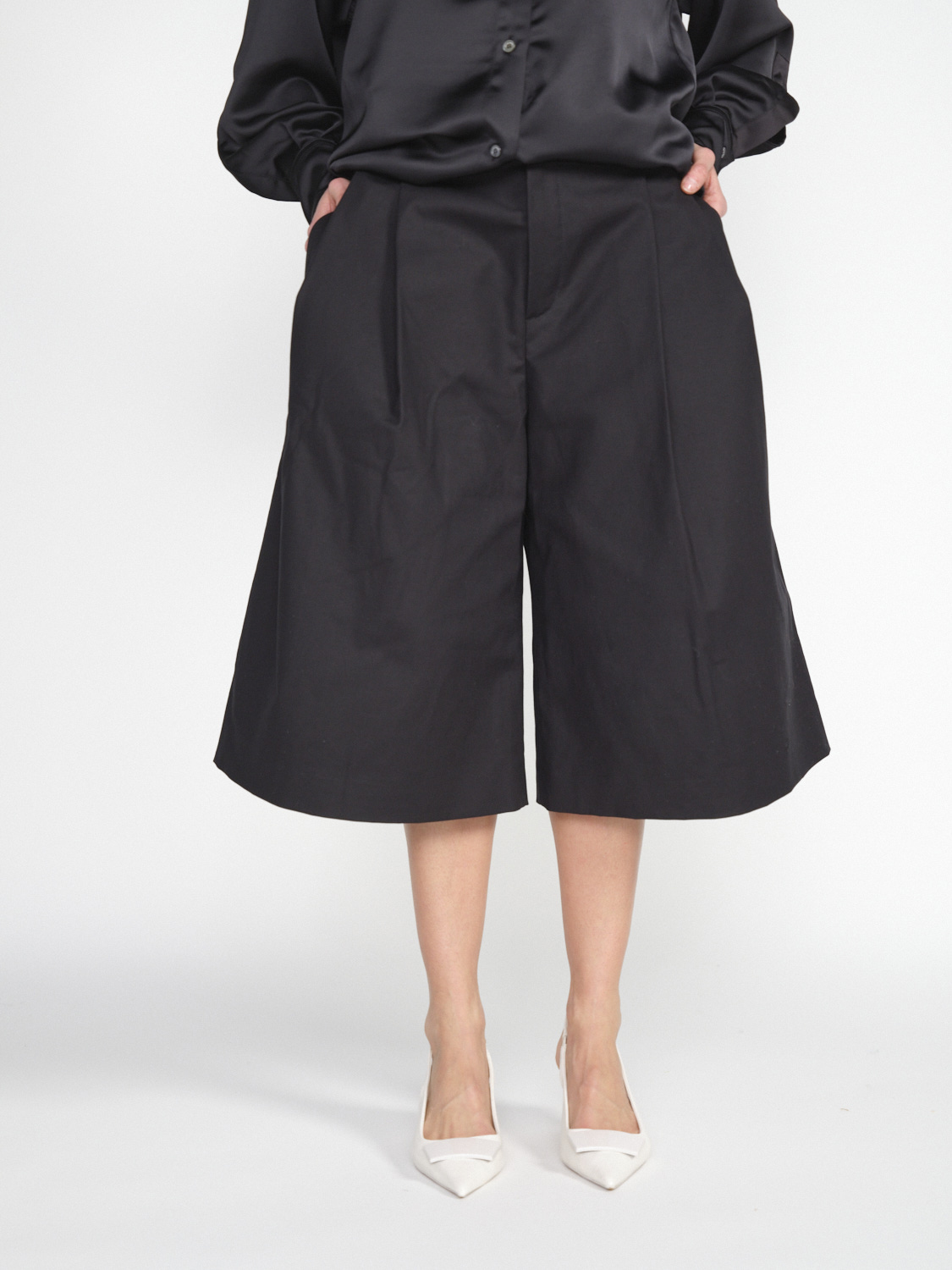 Rossi Jun – Oversized Shorts aus Baumwollsatin   schwarz XS