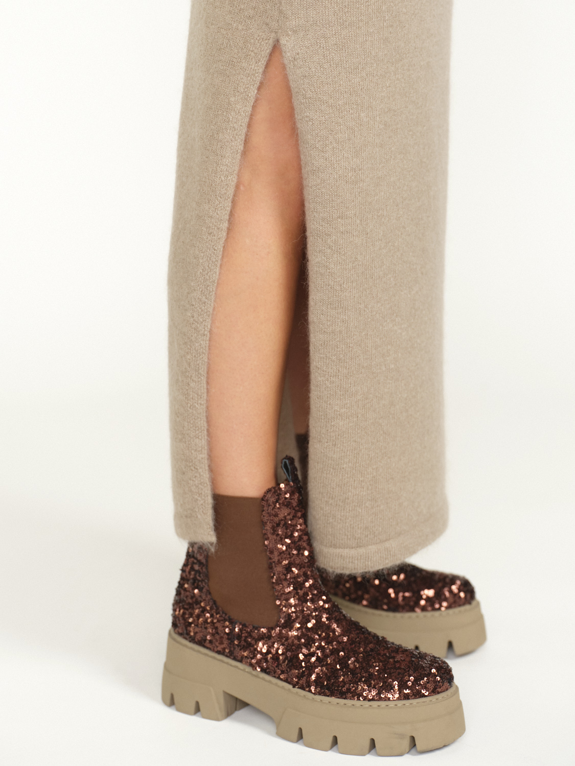Ennequadro Ankle boots with sequin design  brown 39