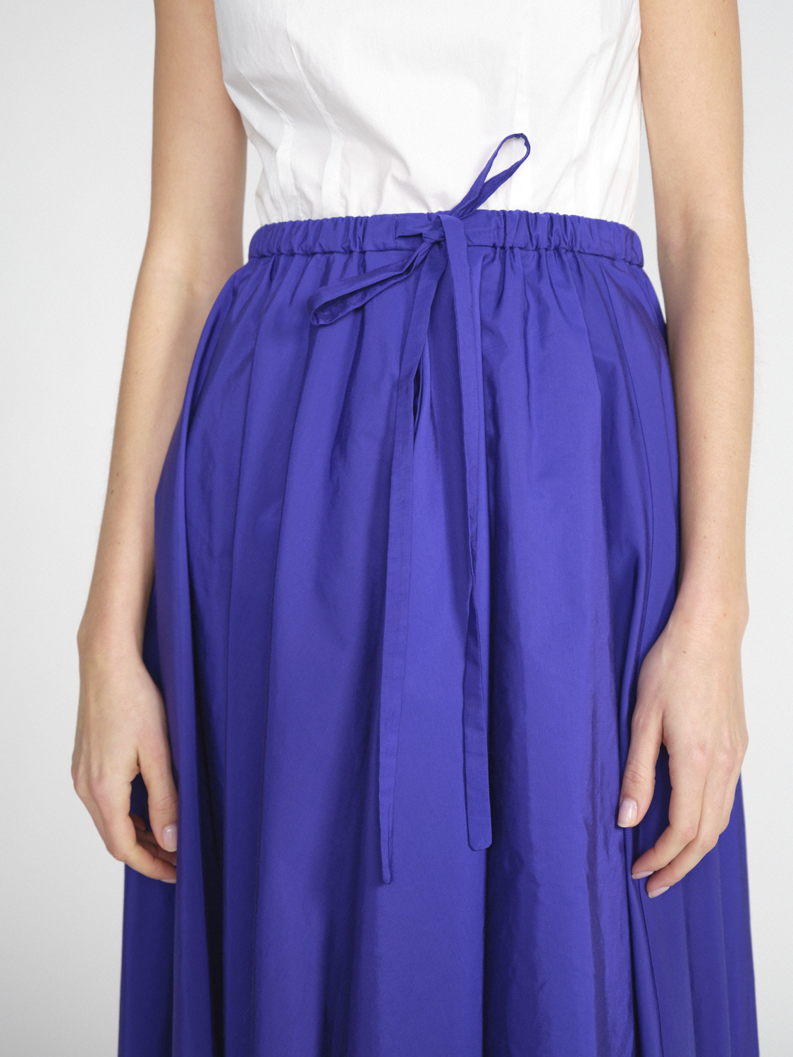 Odeeh Admiral - Taffeta skirt in midi length  purple 36
