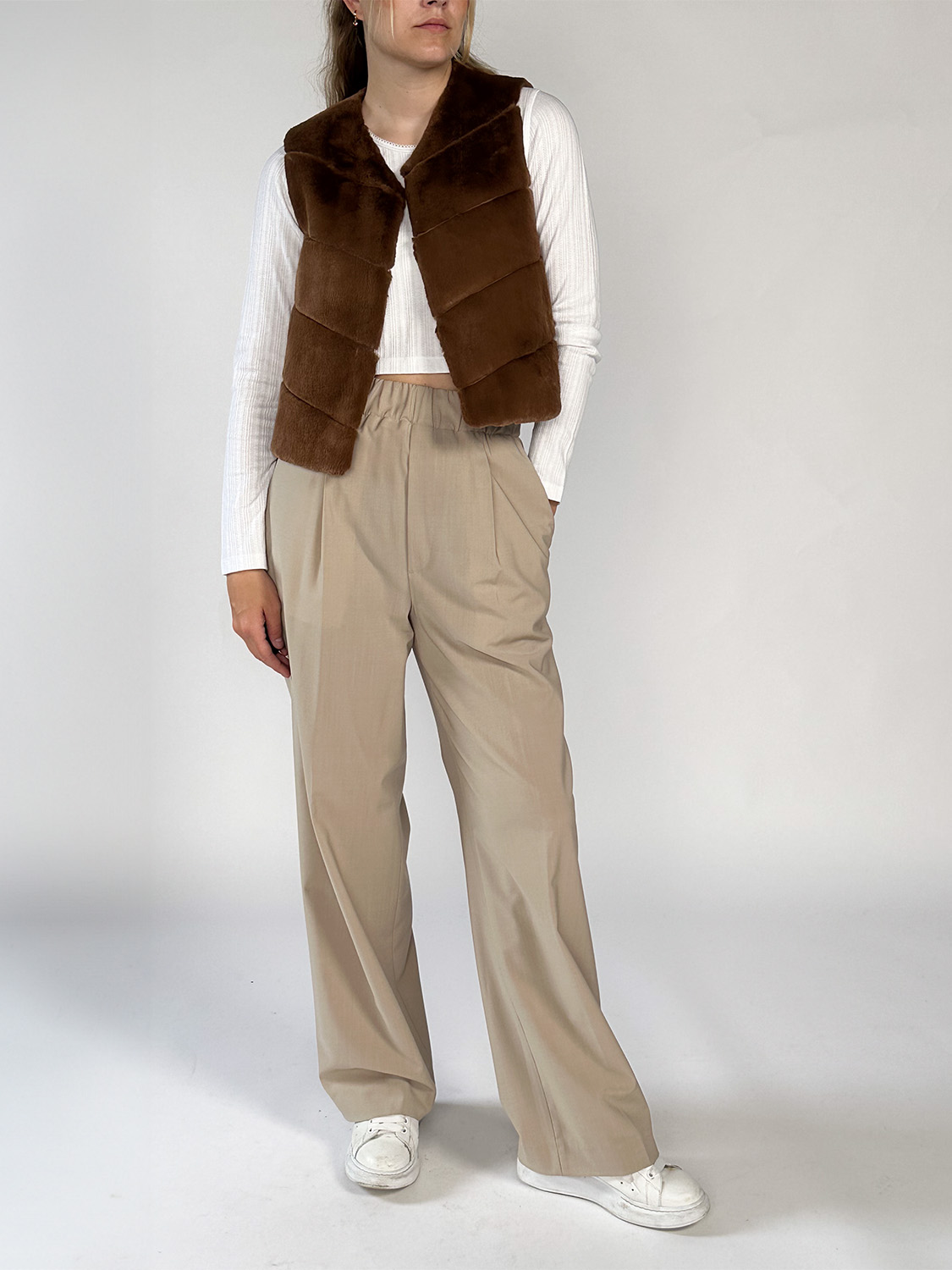 Betta Corradi Kurze Fell-Weste   camel M