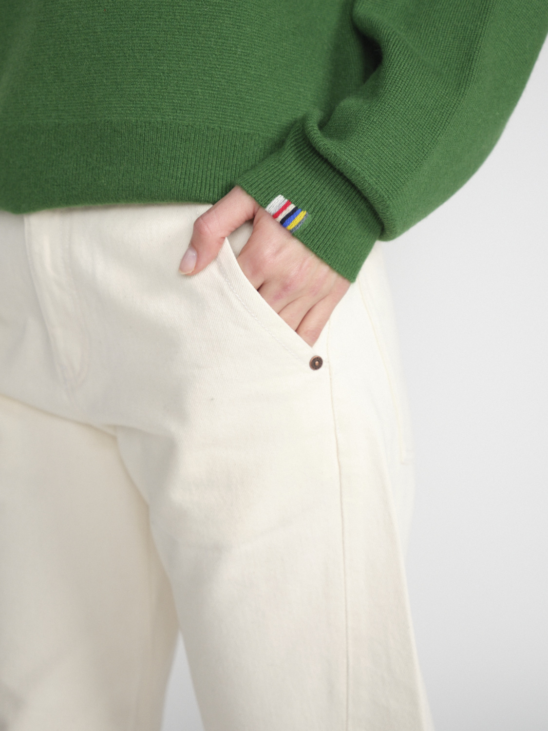 Extreme Cashmere N° 316 Lana - Jersey de cachemira con cuello de pico y doble faz  verde Talla única