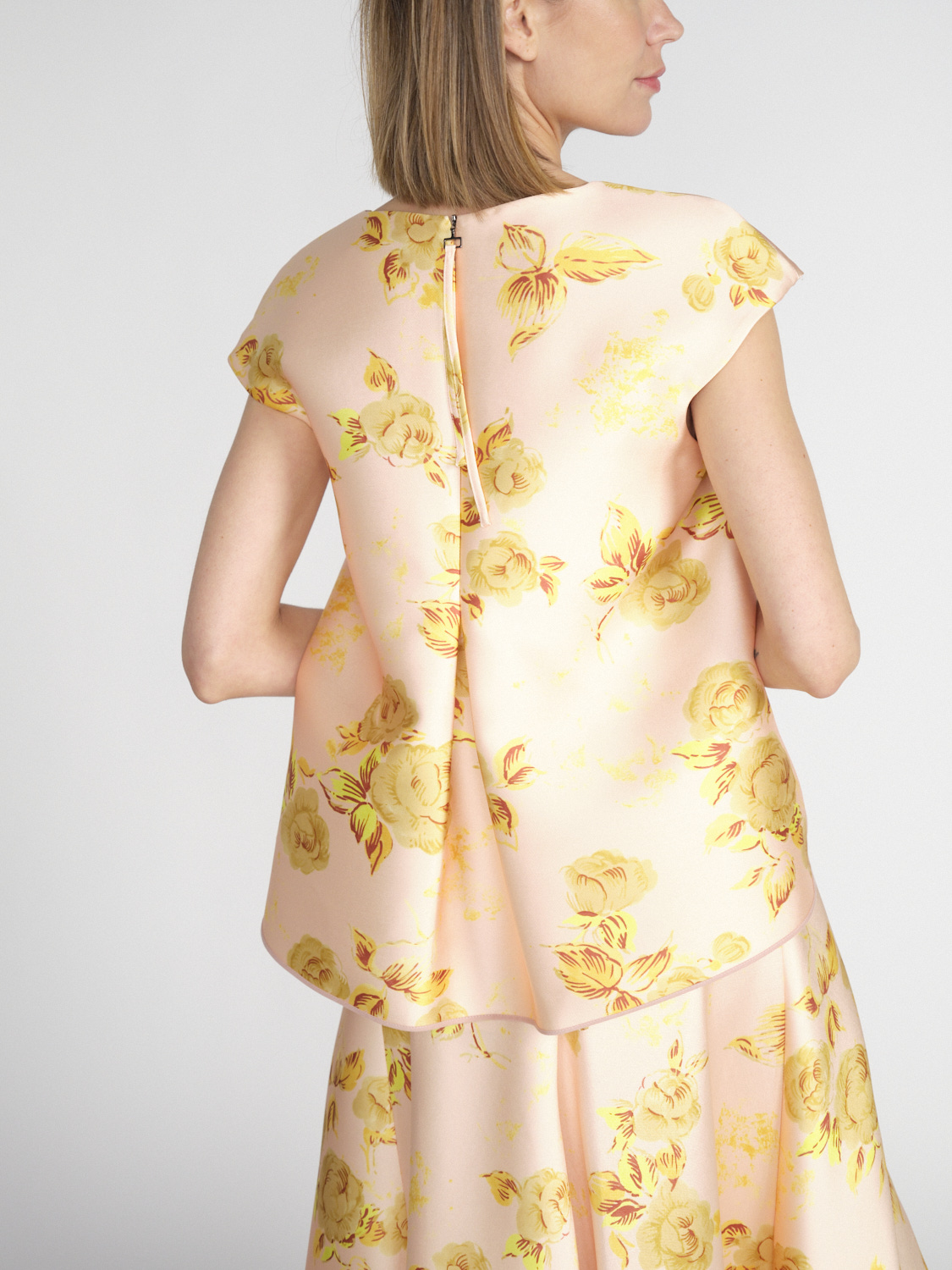 Odeeh Ausgestellte Satin-Bluse mit floralem Muster  multi 34