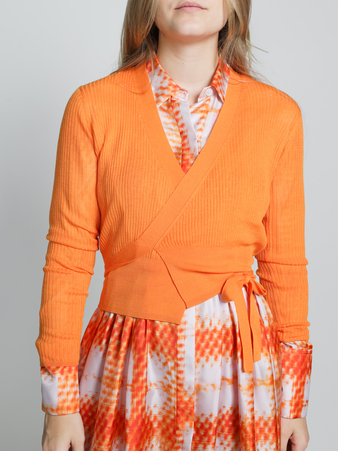 Odeeh Lightweight cardigan made of virgin wool  orange XS