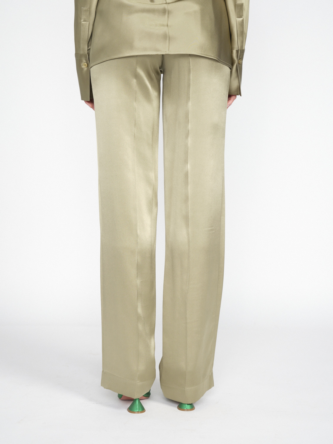 Joseph Silk Tova Trousers - Trousers in silk satin with creases  khaki 36