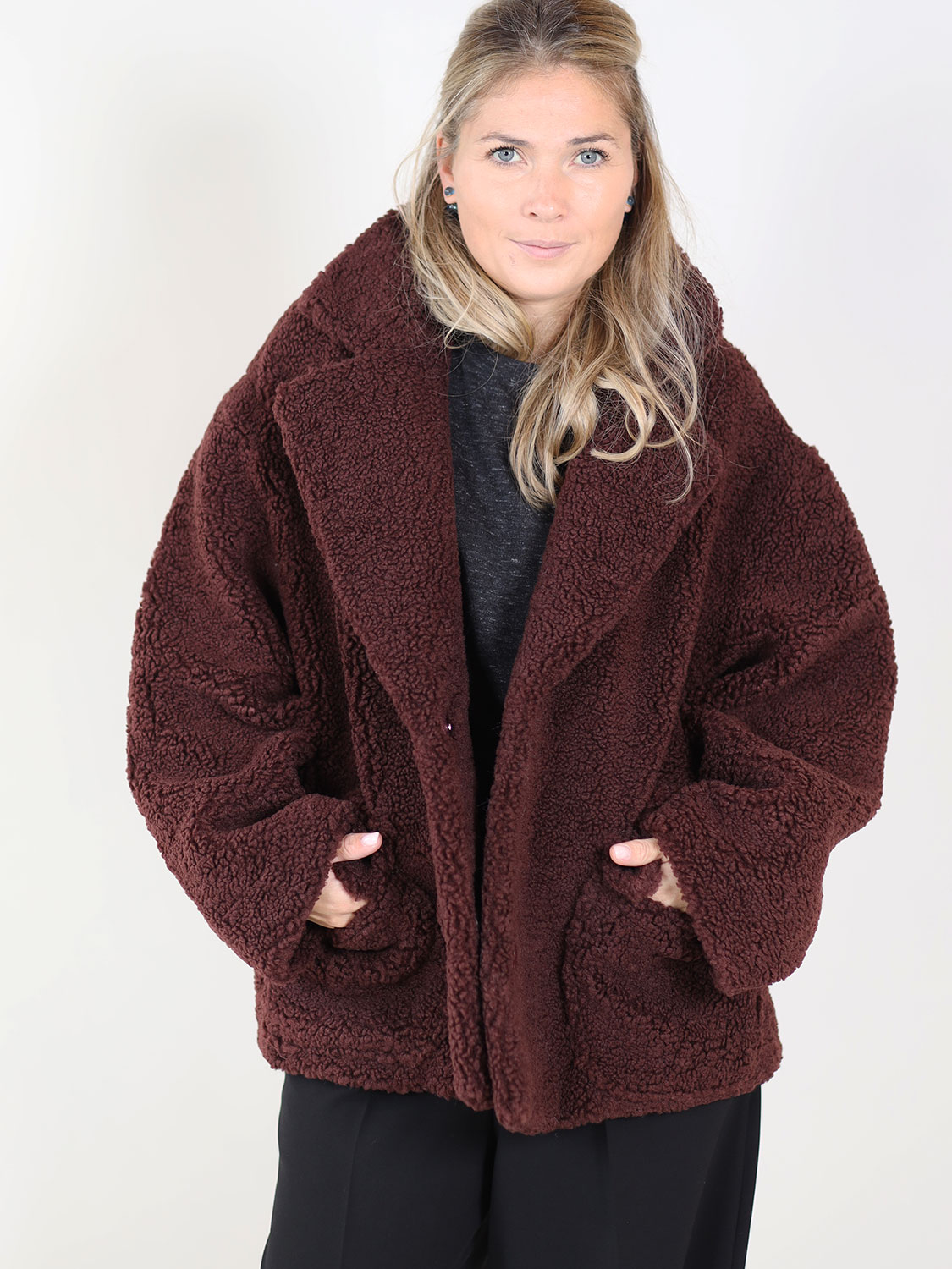 Betta Corradi Giacca – Jacke in Felloptik  bordeaux XS