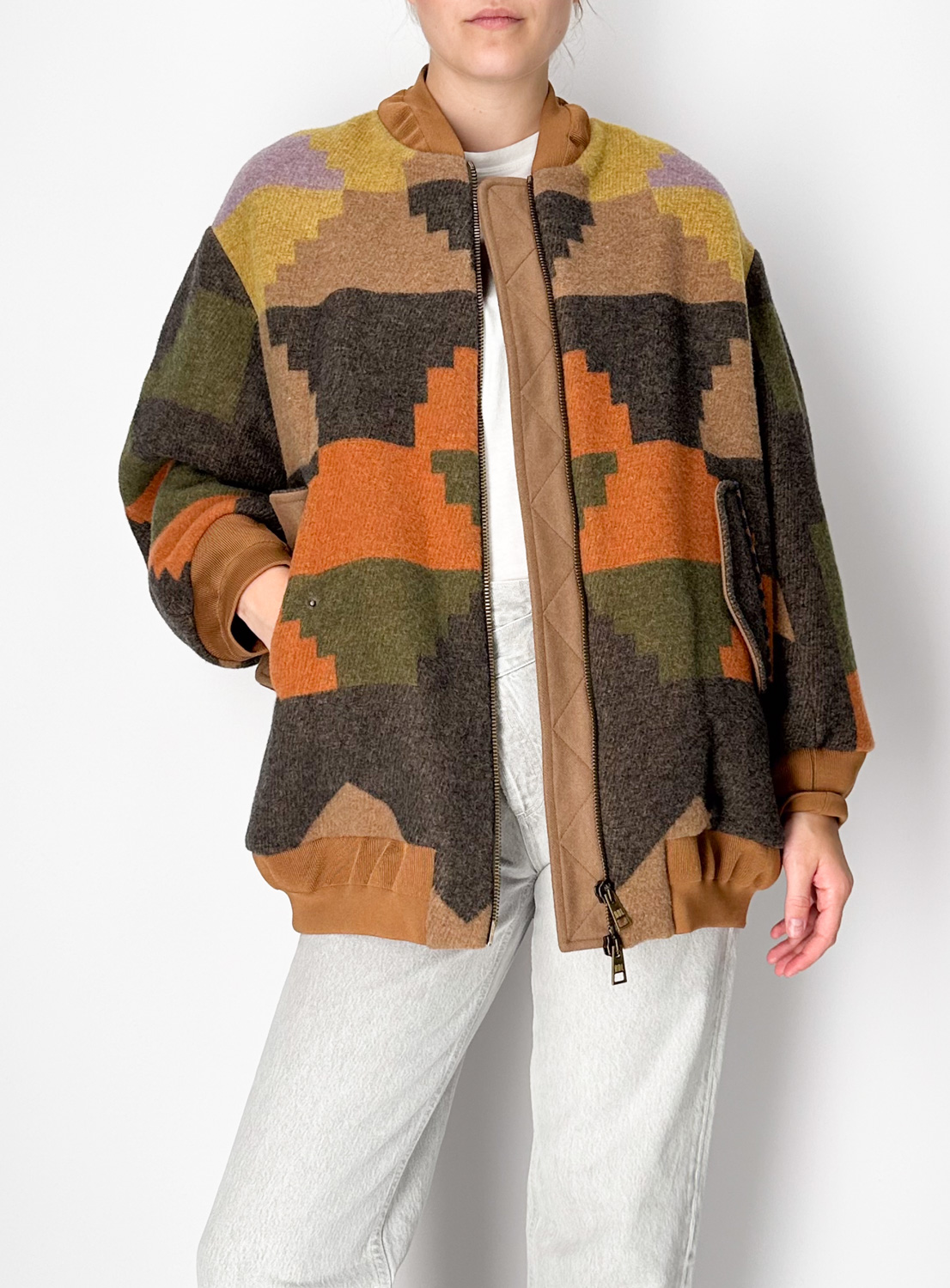 Bazar Deluxe Oversized bomber jacket with a graphic pattern  36 multi
