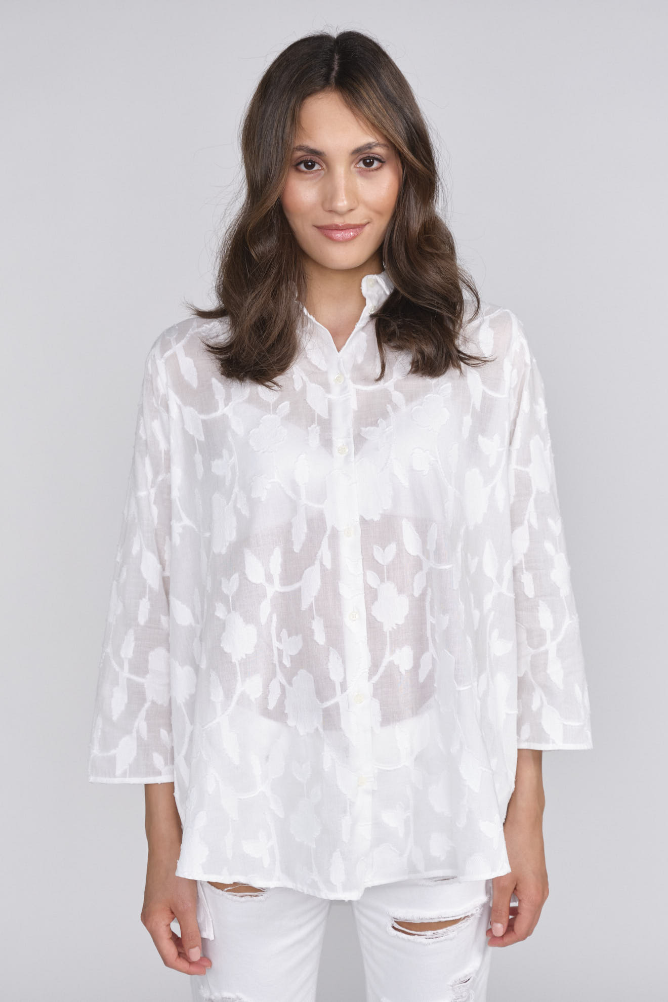 Larens Wide cut blouse with floral pattern in cotton white 36