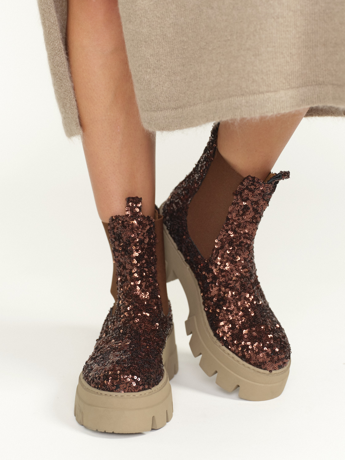 Ennequadro Ankle boots with sequin design  brown 36