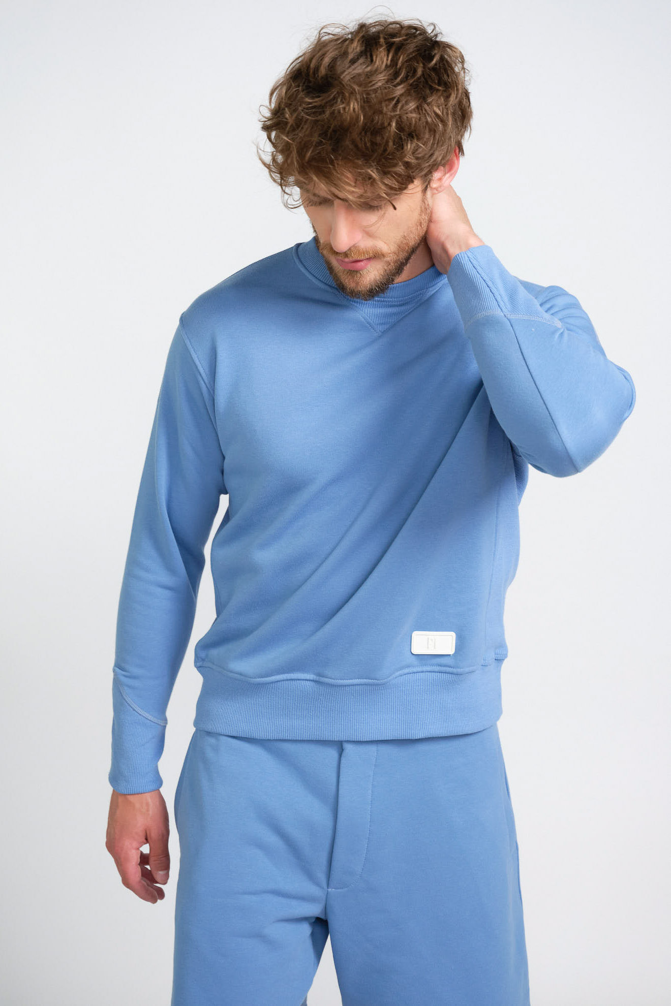 pt Torino sweater light blue white detail model front