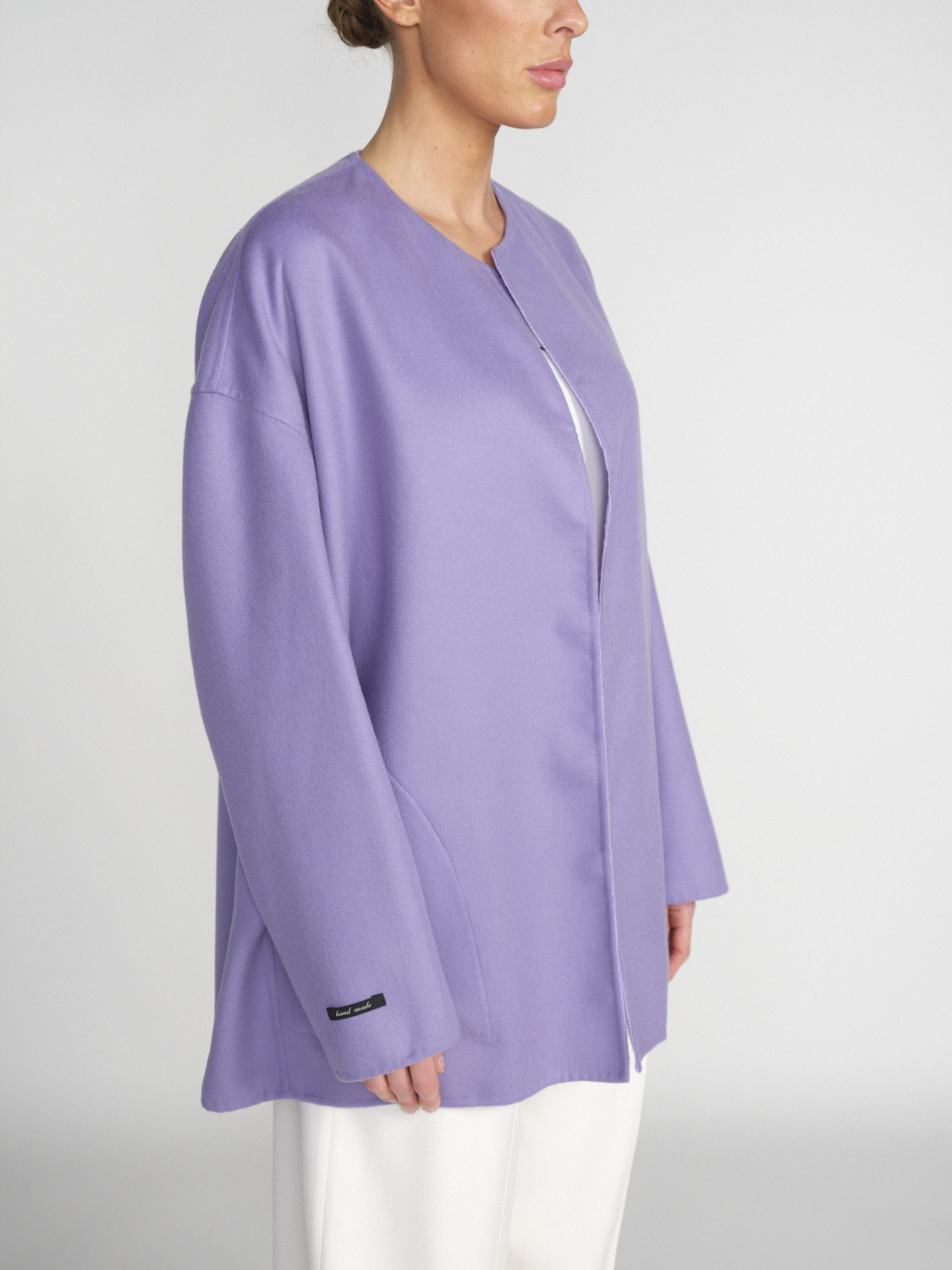 manzoni 24 Leichte asymmetrische Jacke aus Wolle   morado 36