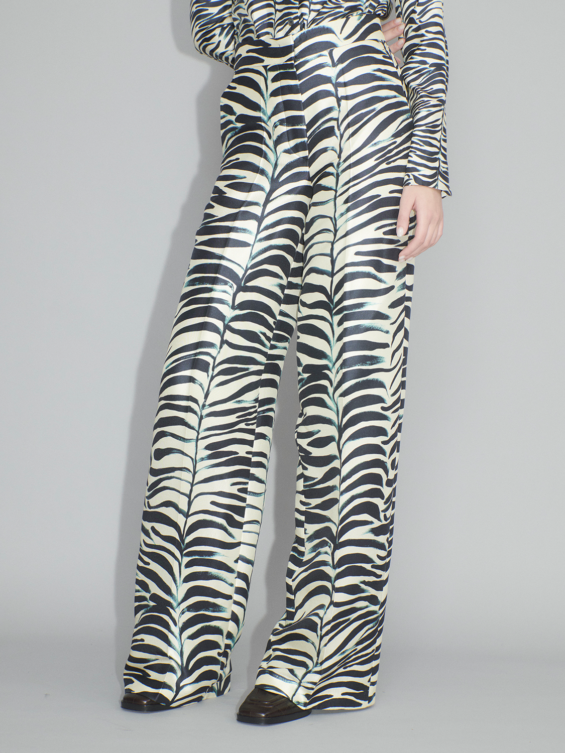 Odeeh Trousers with zebra print 36 multi Odeeh Trousers with zebra print 36 multi