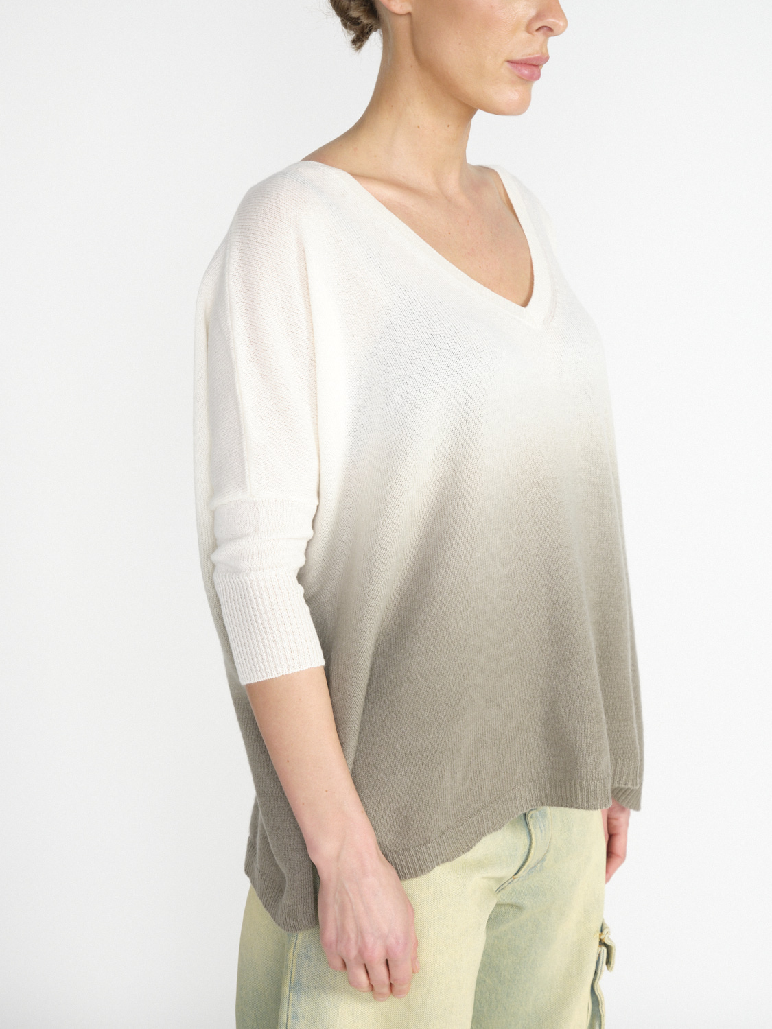 Kujten Minie – oversized cashmere sweater with gradient  khaki One Size