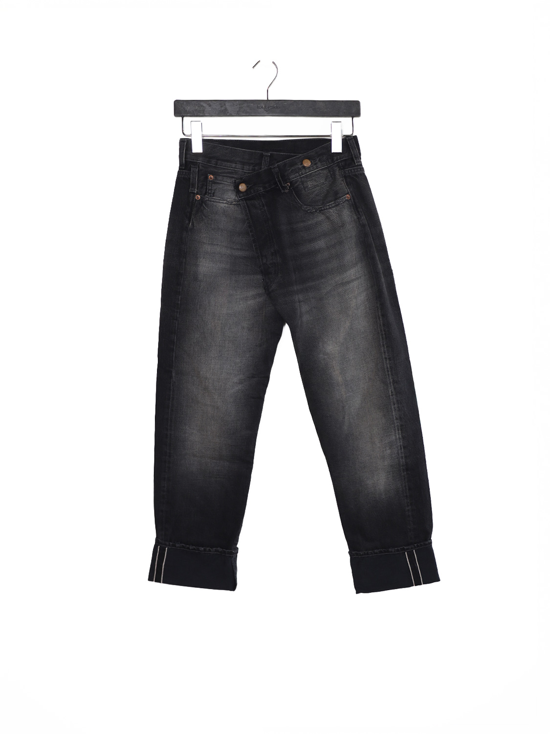 Cuffed – Turned-up jeans with crossover waistband