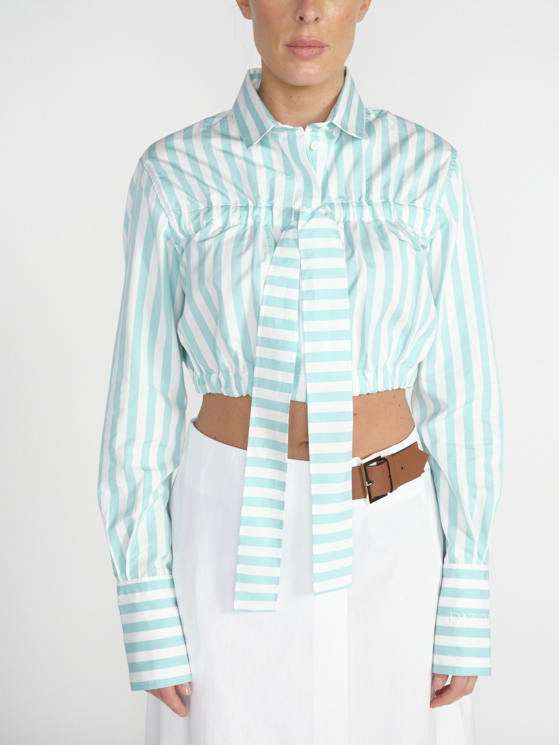Patou Cropped bow shirt – Gecroppte Baumwoll-Bluse mint 40