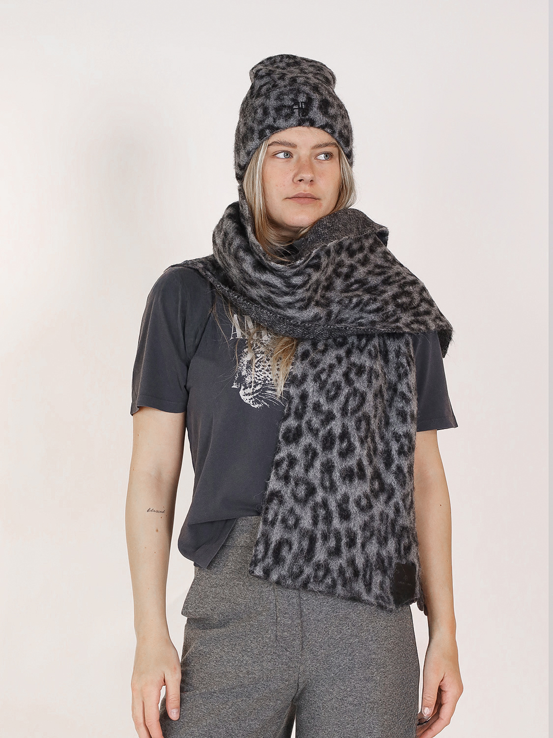 Anine Bing Hannah - Scarf with leopard print grey One Size