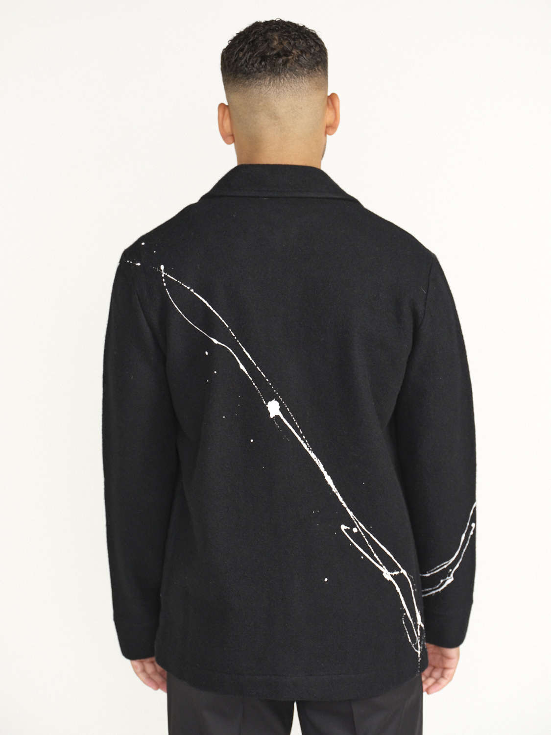 Avant Toi Jacke mit Taschen und Printdruck aus Merinowolle schwarz M