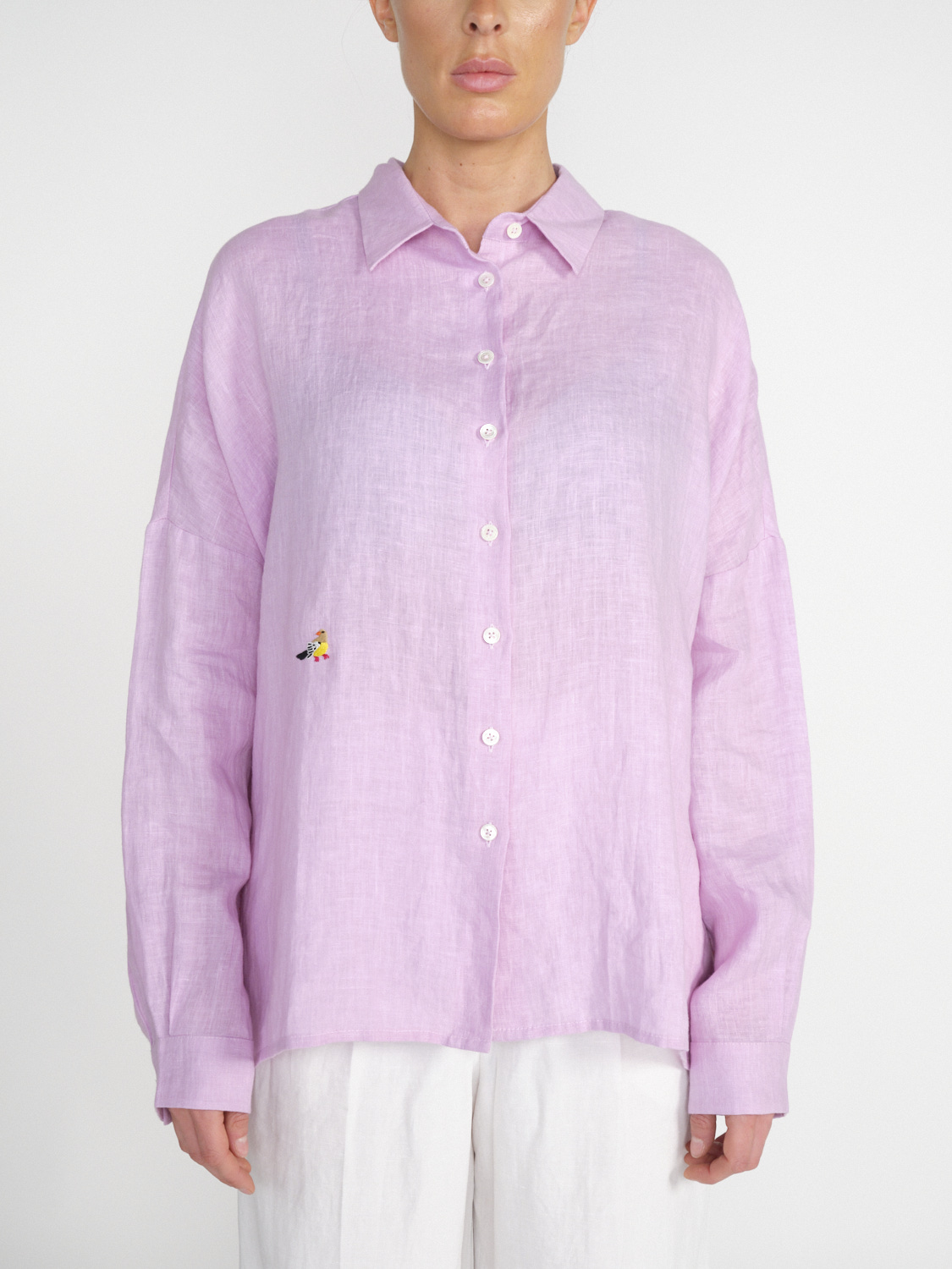 an an londree Summer – linen blouse with playful details  rosa S