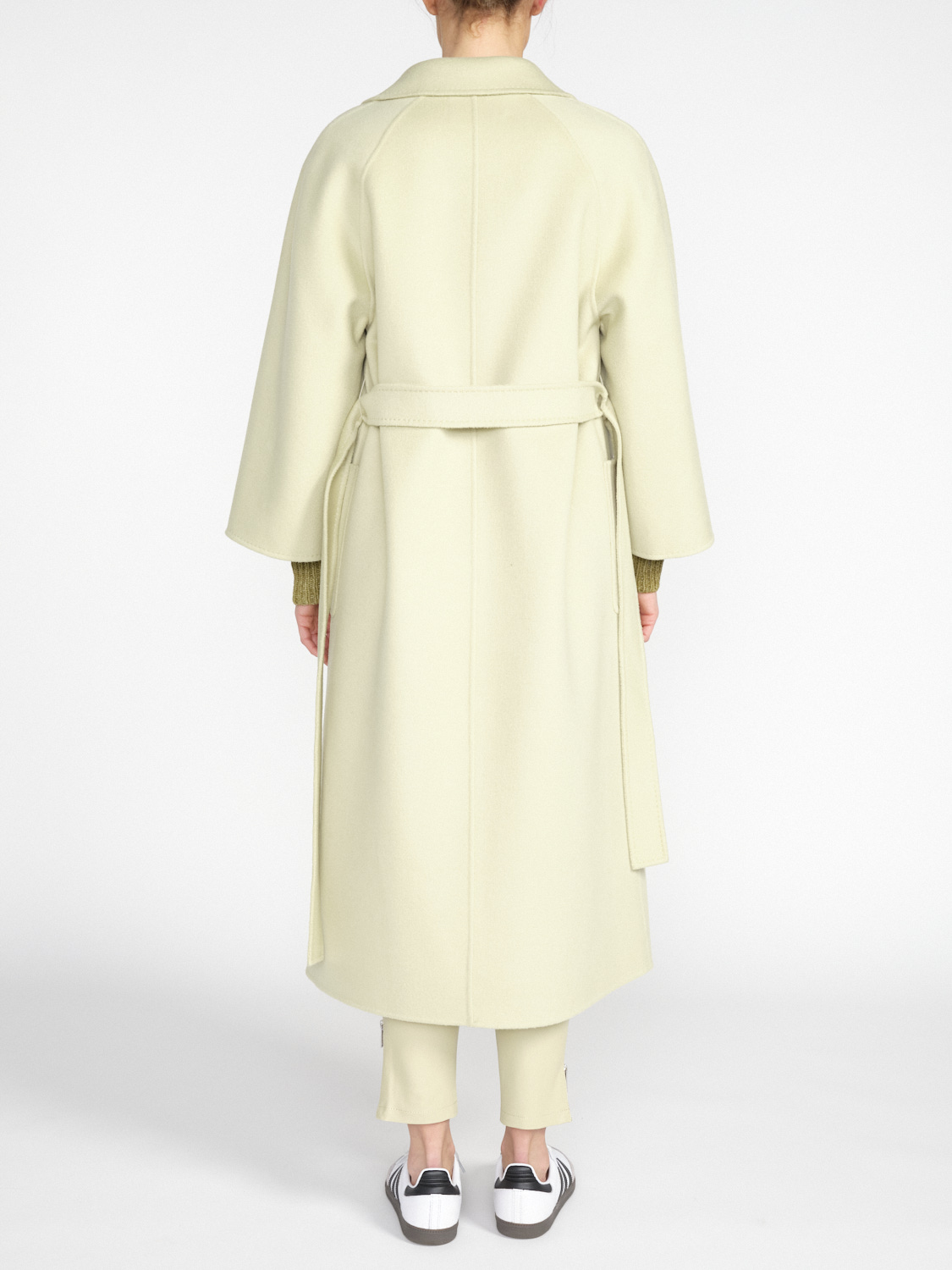 Arma Seguret - Oversized wool coat with tie ribbon  hellgrün 42