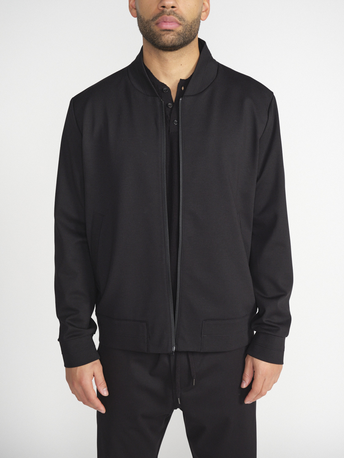 Harris Wharf London Bomber Techno – tech fabric bomber jacket  black 52