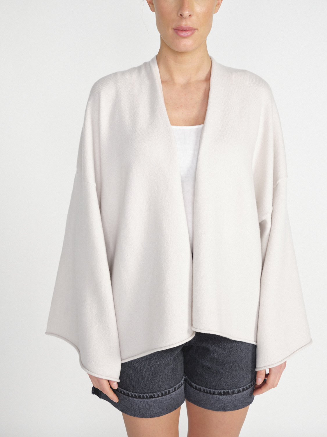 Extreme Cashmere Mamiko – cape made of cashmere  creme One Size