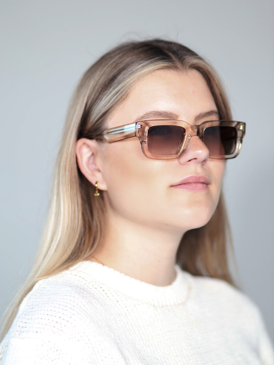 CHIMI 05 Ecru – Quadratische Sonnenbrille  creme M
