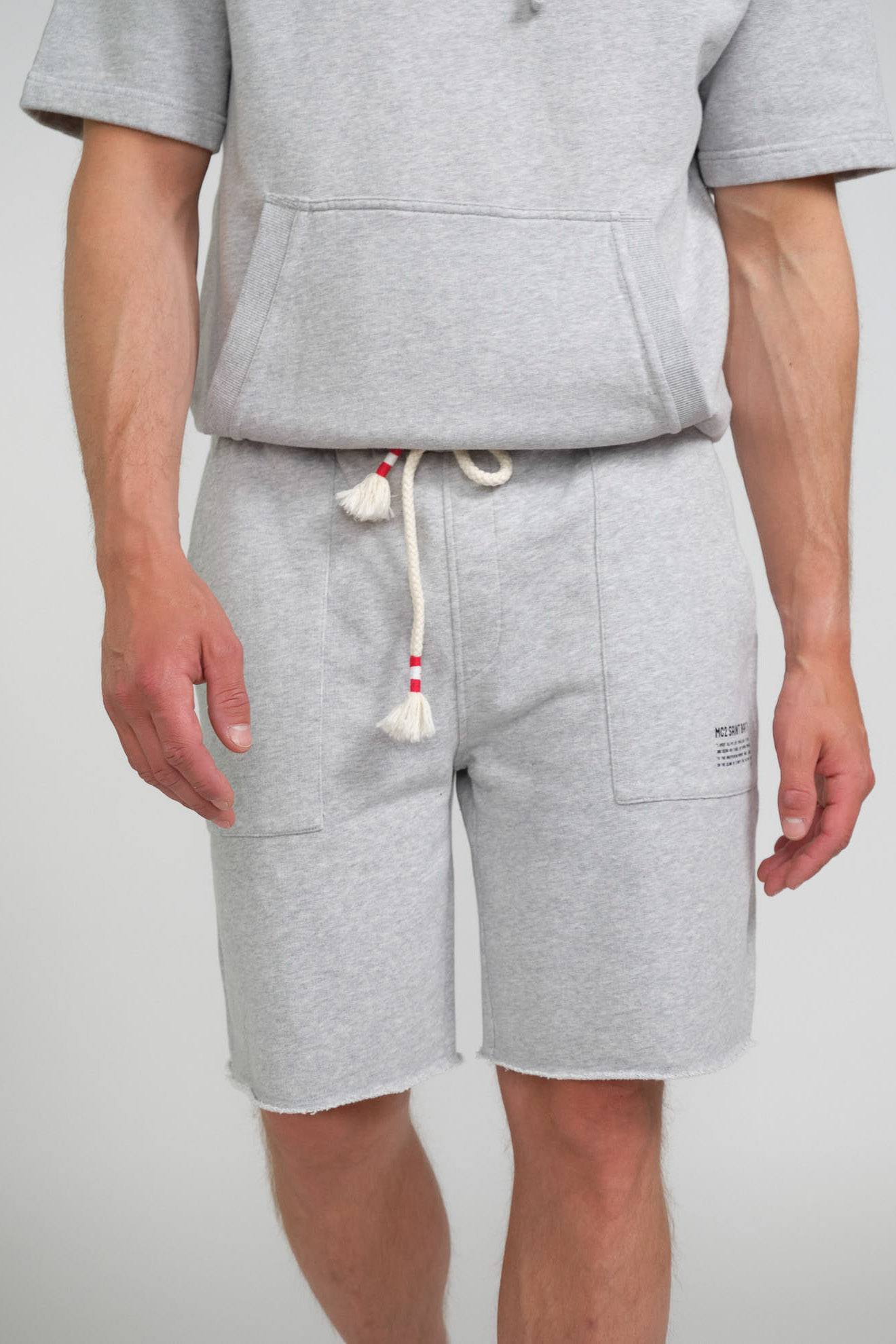 st.barth shorts grau branded baumwolle model frontansicht