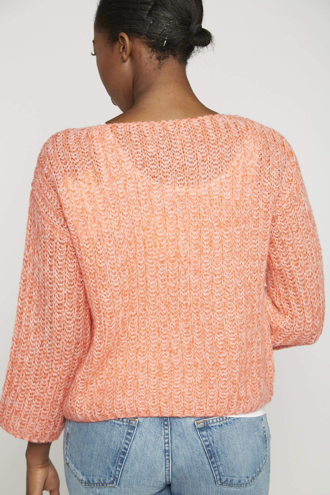 luren pulli orange einfarbig model rückansicht 