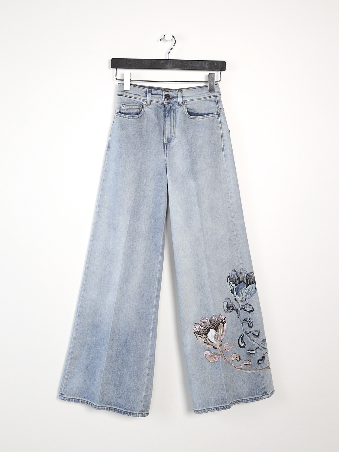 Denim Love - Jeans with floral embroidery