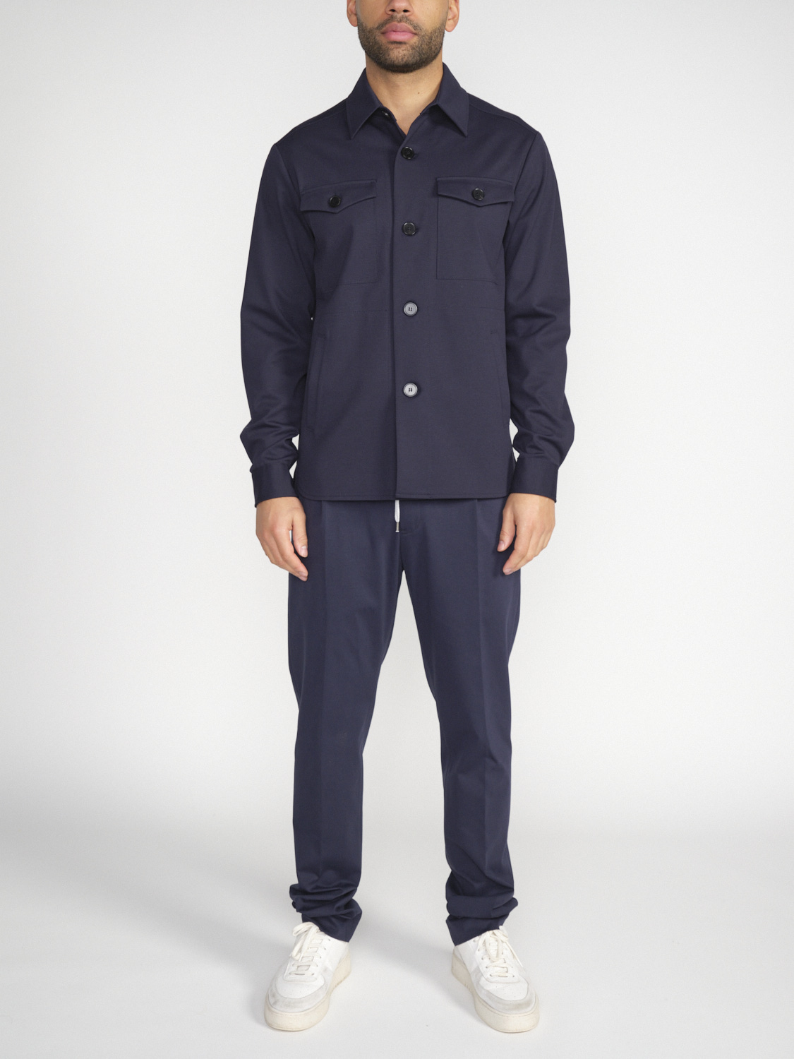 Harris Wharf London Techno viscose - Stretchy shirt jacket made from tech fabric  marine 48