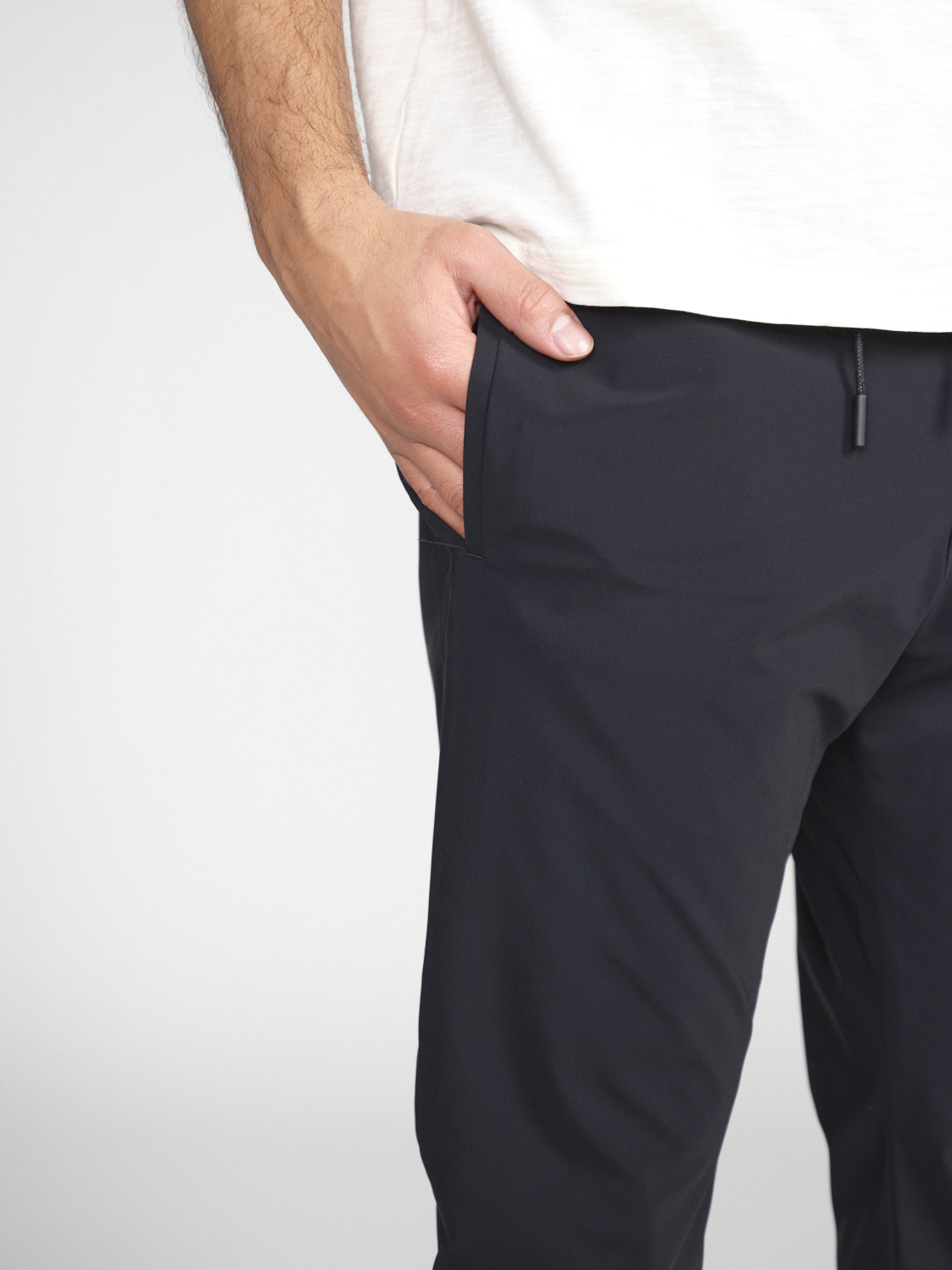 PT Torino Omega - Pantaloni in tessuto tecnico elasticizzato   nero 50
