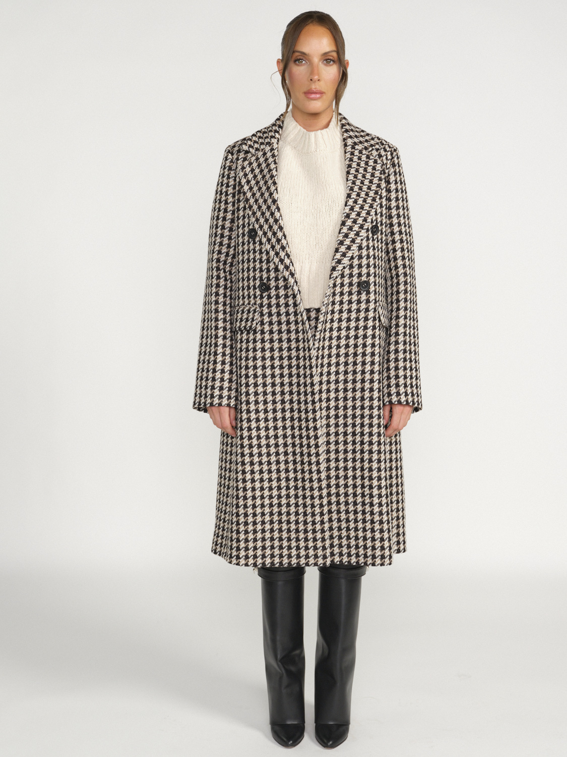 Lorena Antoniazzi Double breasted coat with houndstooth pattern in ...