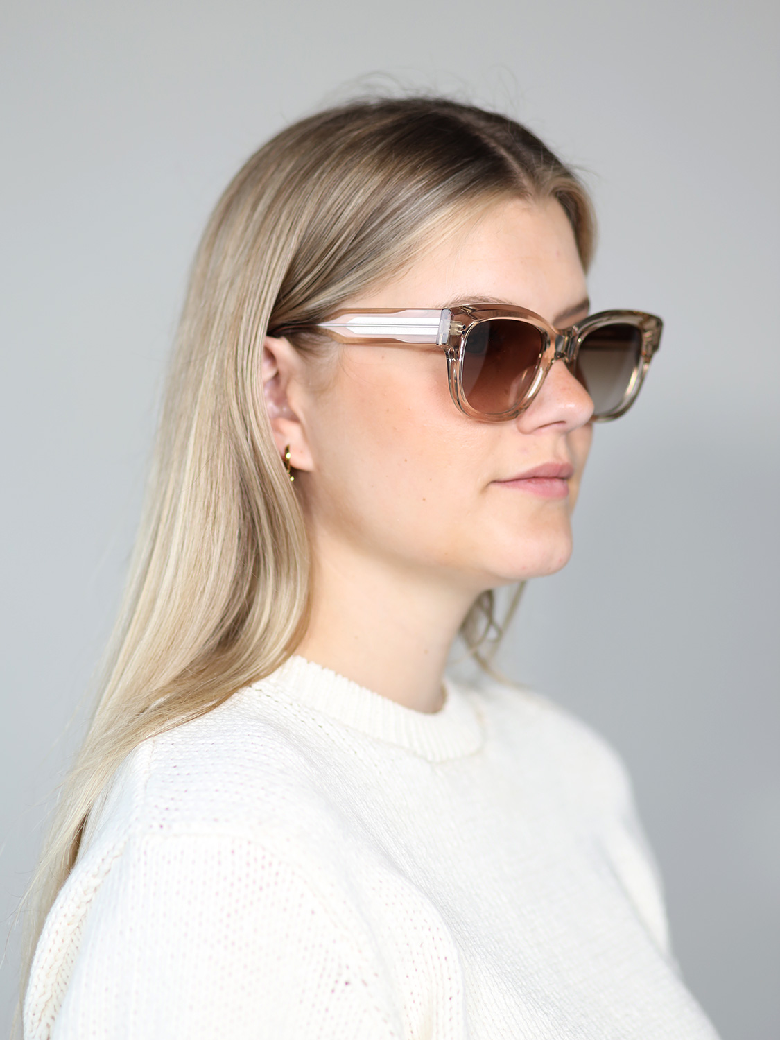 CHIMI 07 Ecru - Butterfly-shaped sunglasses creme M
