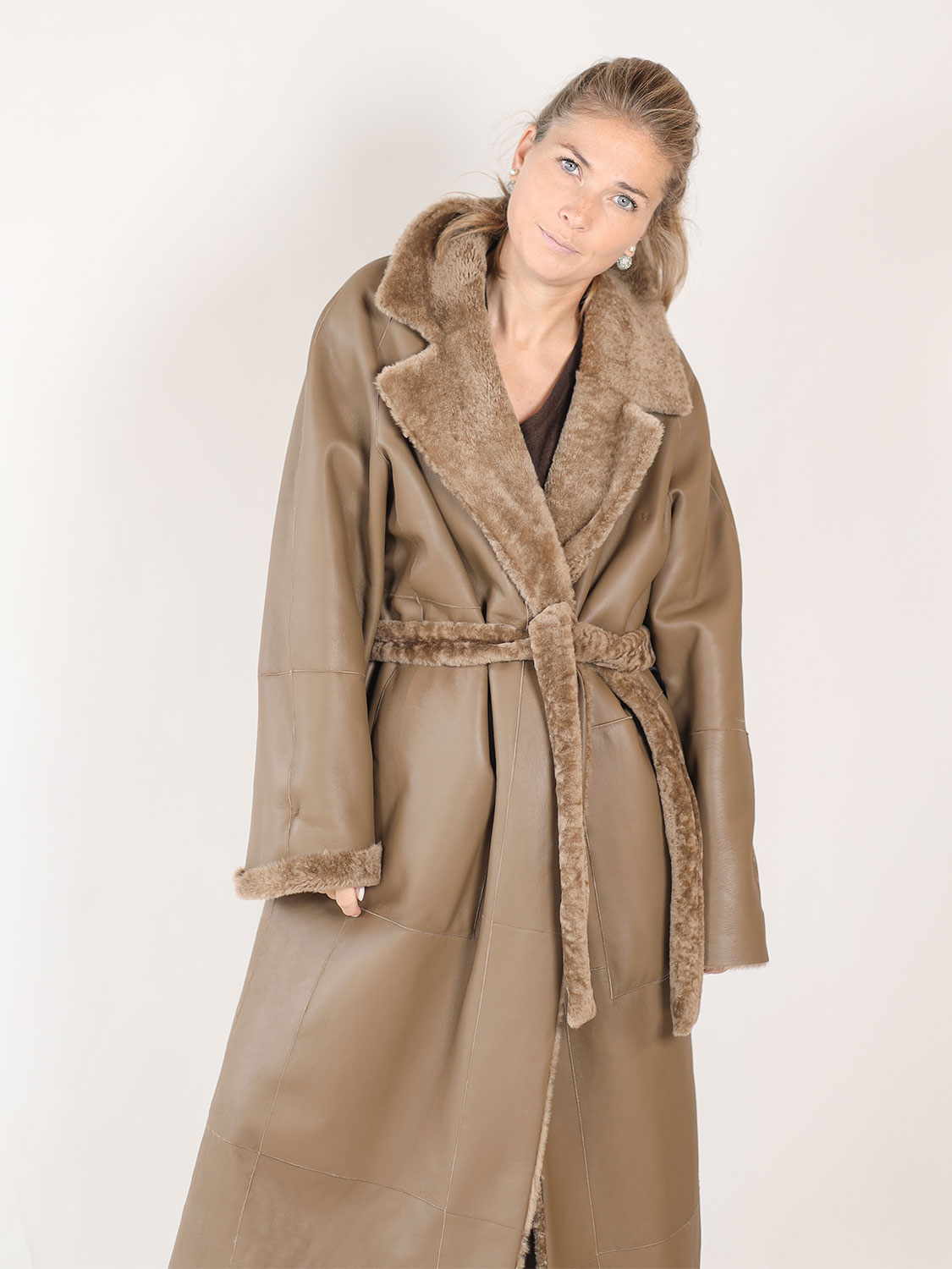 Blancha Light Astrakhan – Long reversible coat with tie belt beige 34